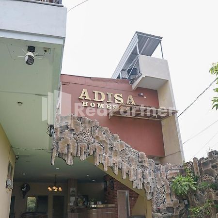 Adisa Homestay Near Saiful Anwar 玛琅 外观 照片