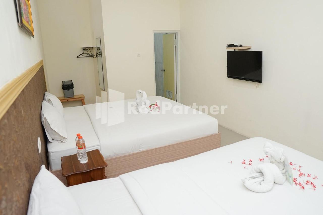 Adisa Homestay Near Saiful Anwar 玛琅 外观 照片