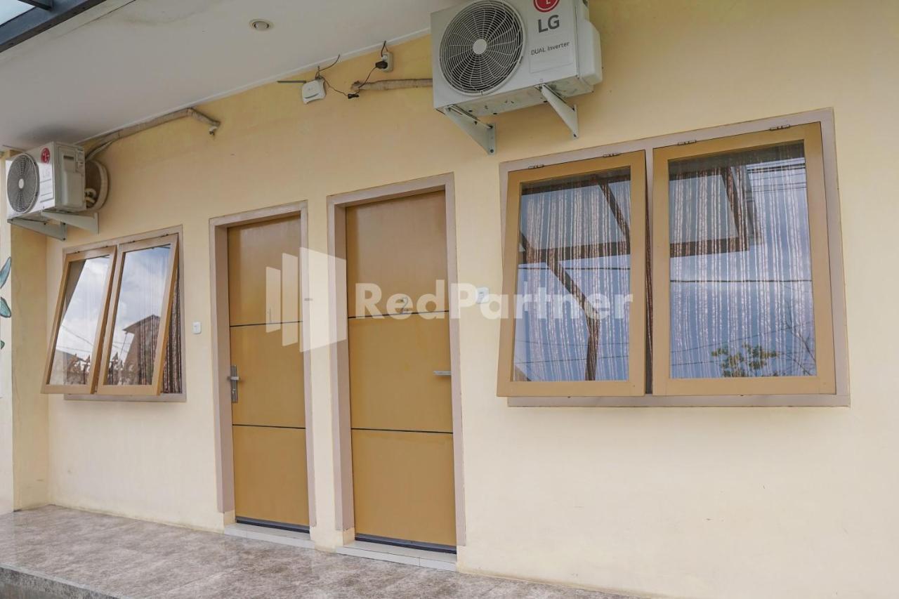 Adisa Homestay Near Saiful Anwar 玛琅 外观 照片