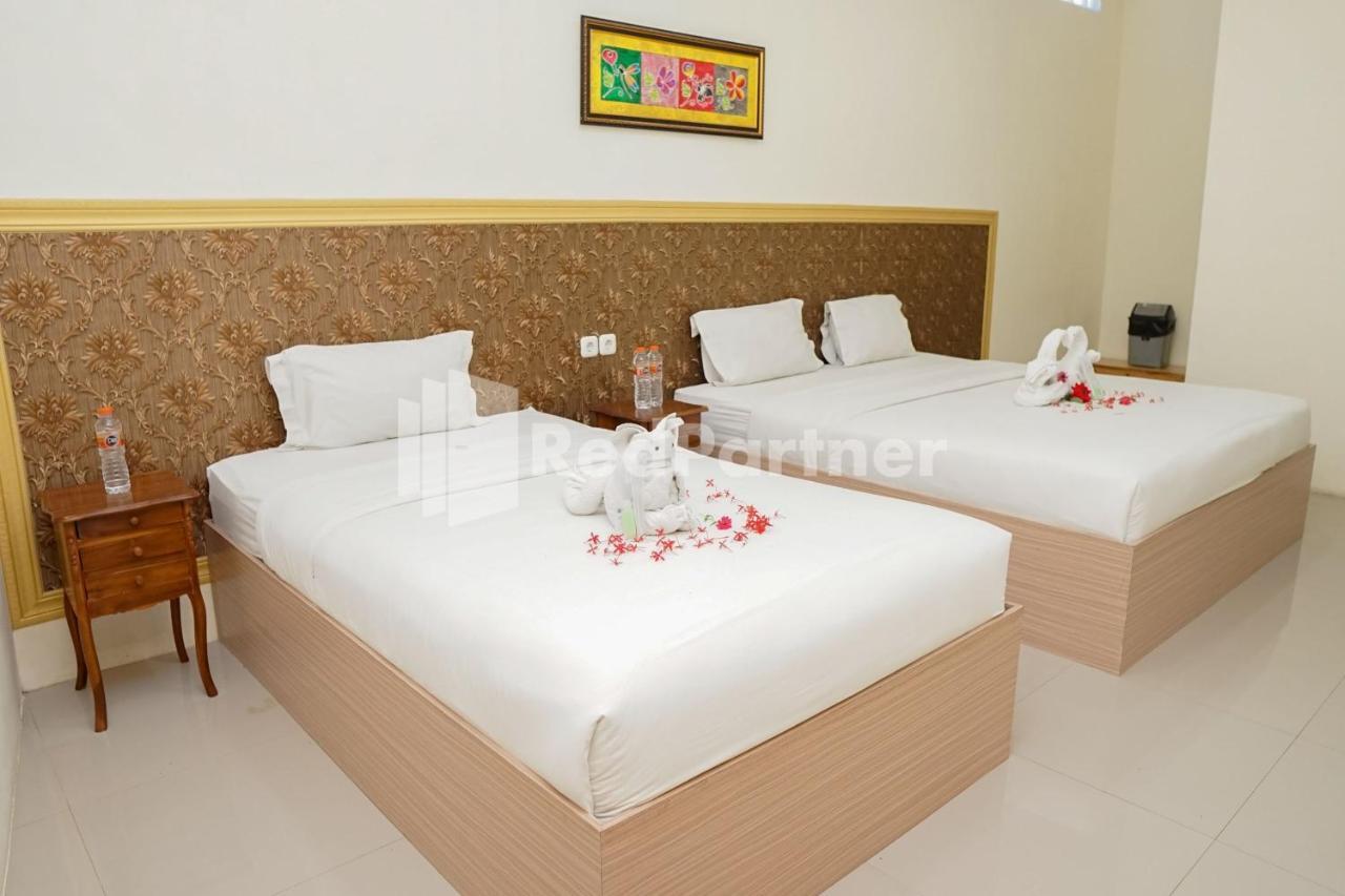 Adisa Homestay Near Saiful Anwar 玛琅 外观 照片