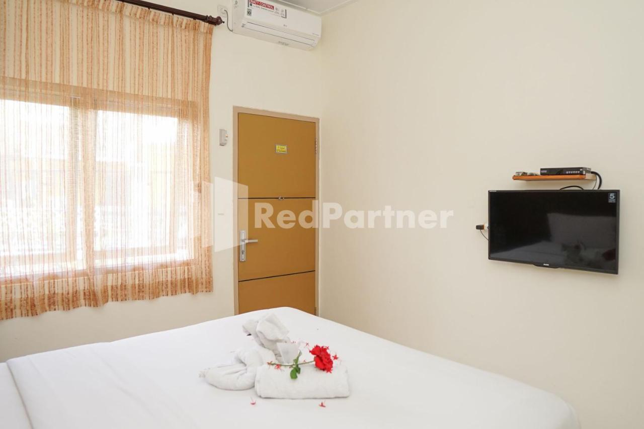 Adisa Homestay Near Saiful Anwar 玛琅 外观 照片