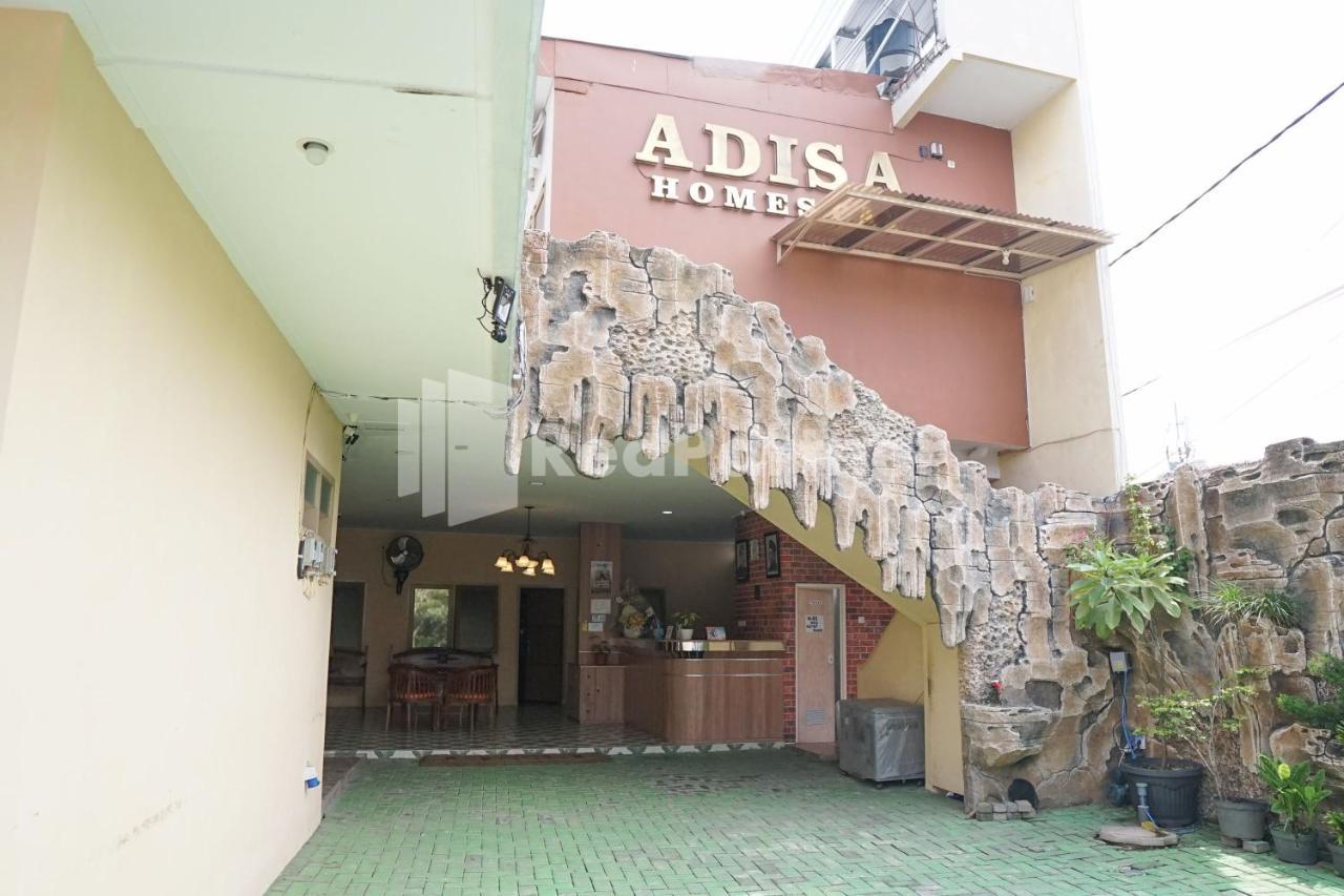 Adisa Homestay Near Saiful Anwar 玛琅 外观 照片