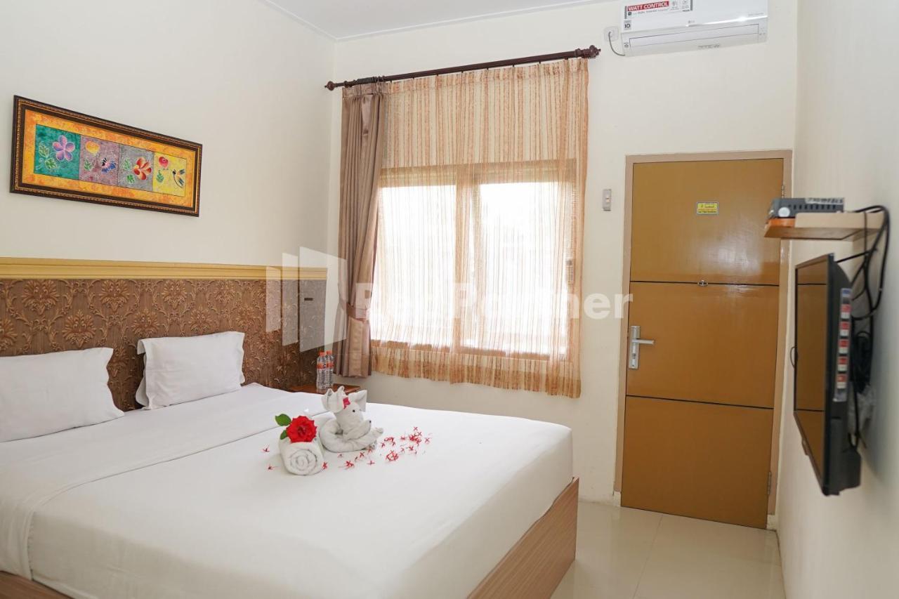 Adisa Homestay Near Saiful Anwar 玛琅 外观 照片
